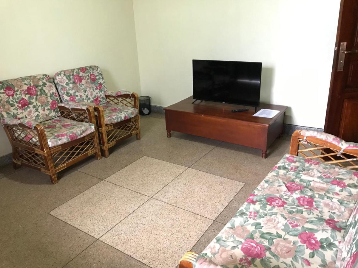 Capernaum Hotels Kyambogo  Luaran gambar